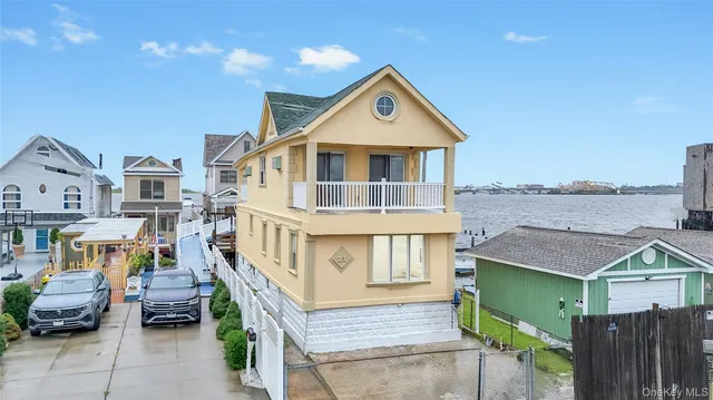 $598,888 | 21 Van Brunt Road | Broad Channel