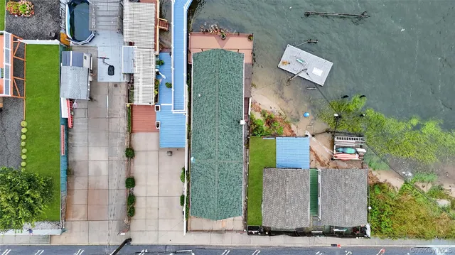 $598,888 | 21 Van Brunt Road | Broad Channel