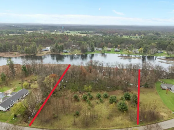 $300,000 | Channel Trace, Unit 9, Shawano, WI 54166