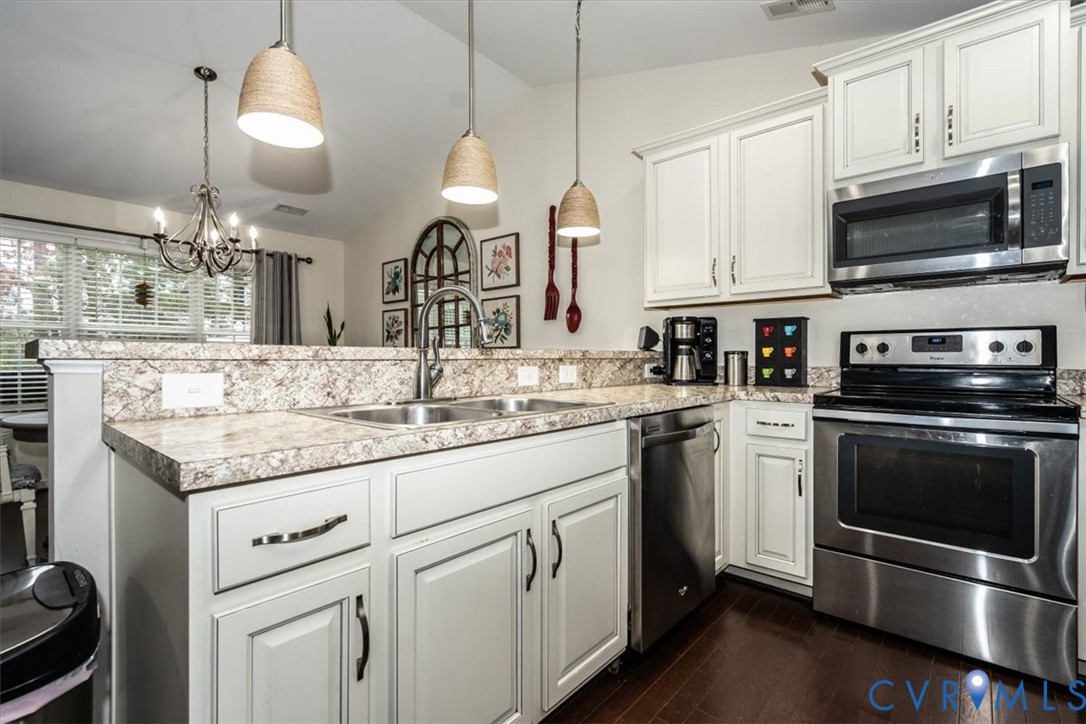 4733 Kennington Park Road Aylett, VA 23009 - Photo 13 of 40