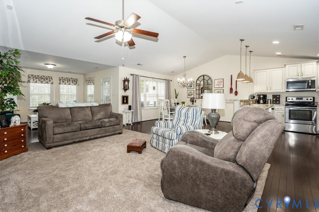 4733 Kennington Park Road Aylett, VA 23009 - Photo 3 of 40