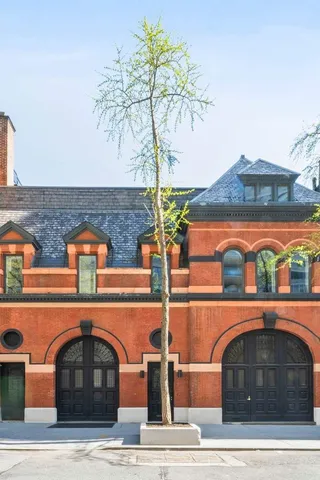 $9,500,000 | 155 East 69th Street | Lenox Hill