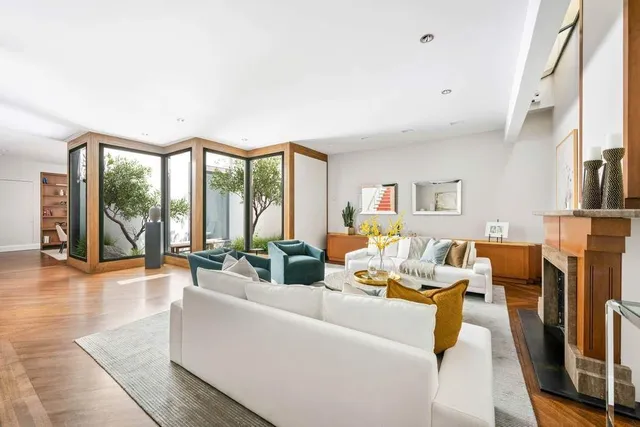 $9,500,000 | 155 East 69th Street | Lenox Hill