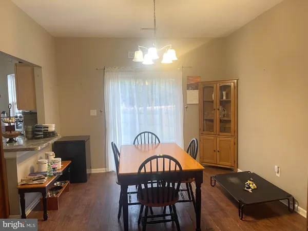 a view of a livingroom with furniture