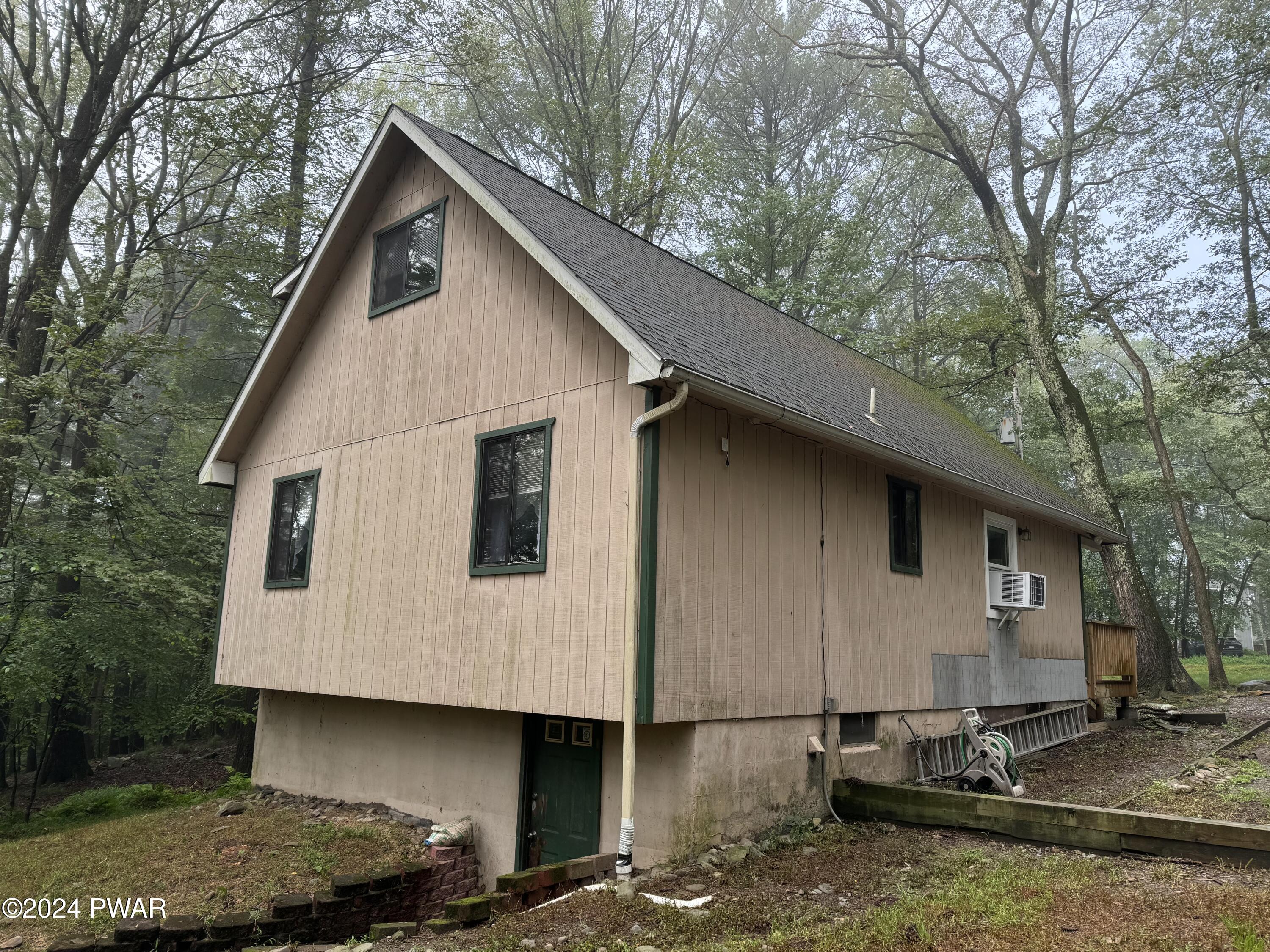 106 Carol Court Dingmans Ferry, PA 18328 - Photo 20 of 22 Rear View