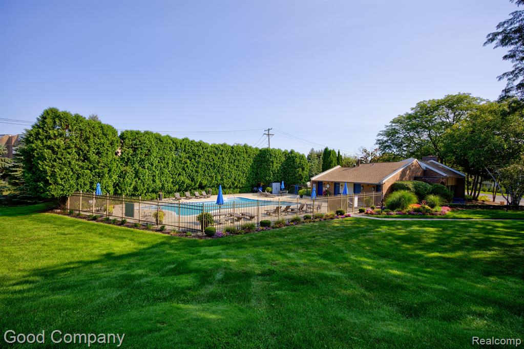 1010 Willow Grove Court Rochester Hills, MI 48307 - Photo 34 of 36