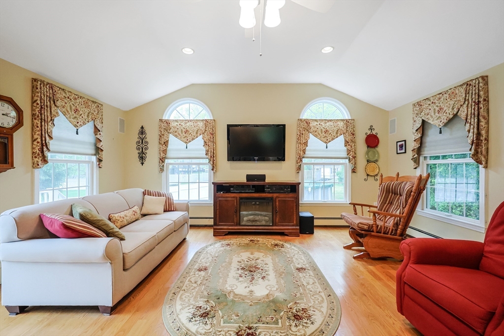 80 Summer Street Walpole, MA 02071 - Photo 11 of 38