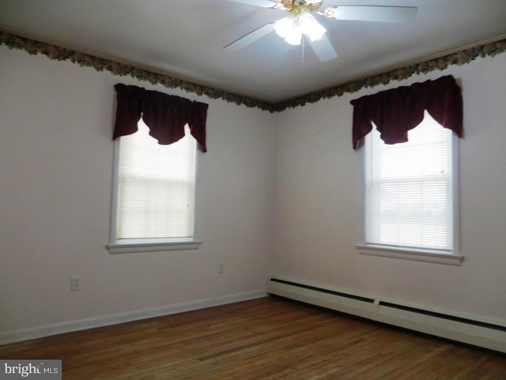1406 North Colebrook Road Manheim, PA 17545 - Photo 13 of 37
