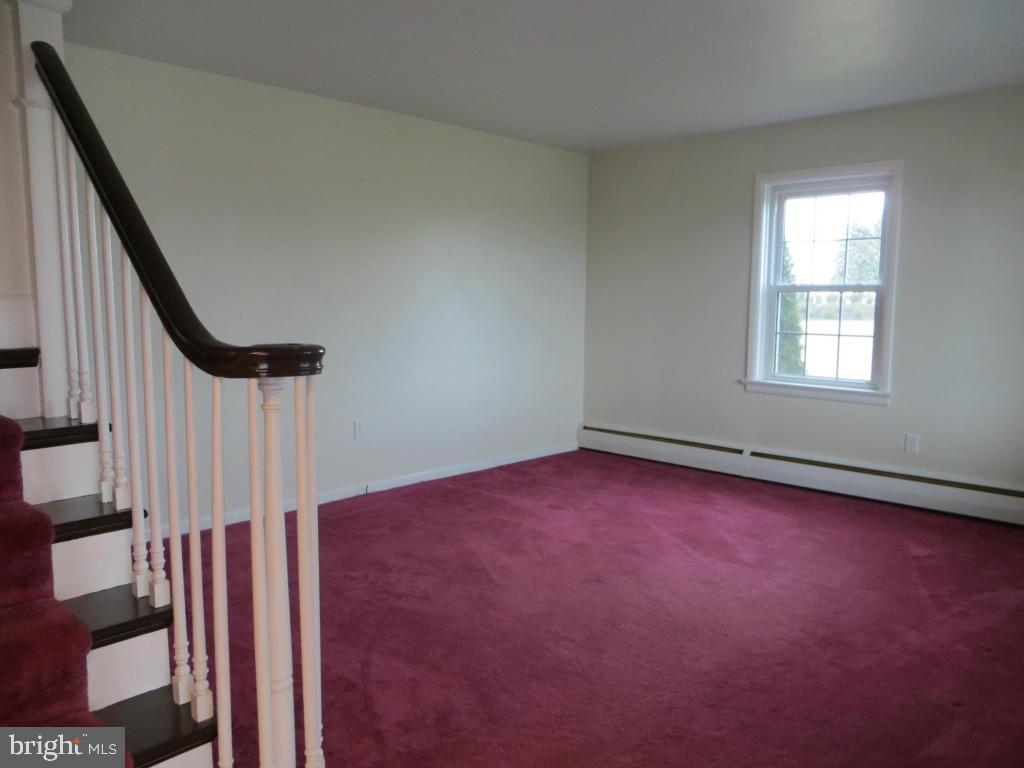 1406 North Colebrook Road Manheim, PA 17545 - Photo 9 of 37