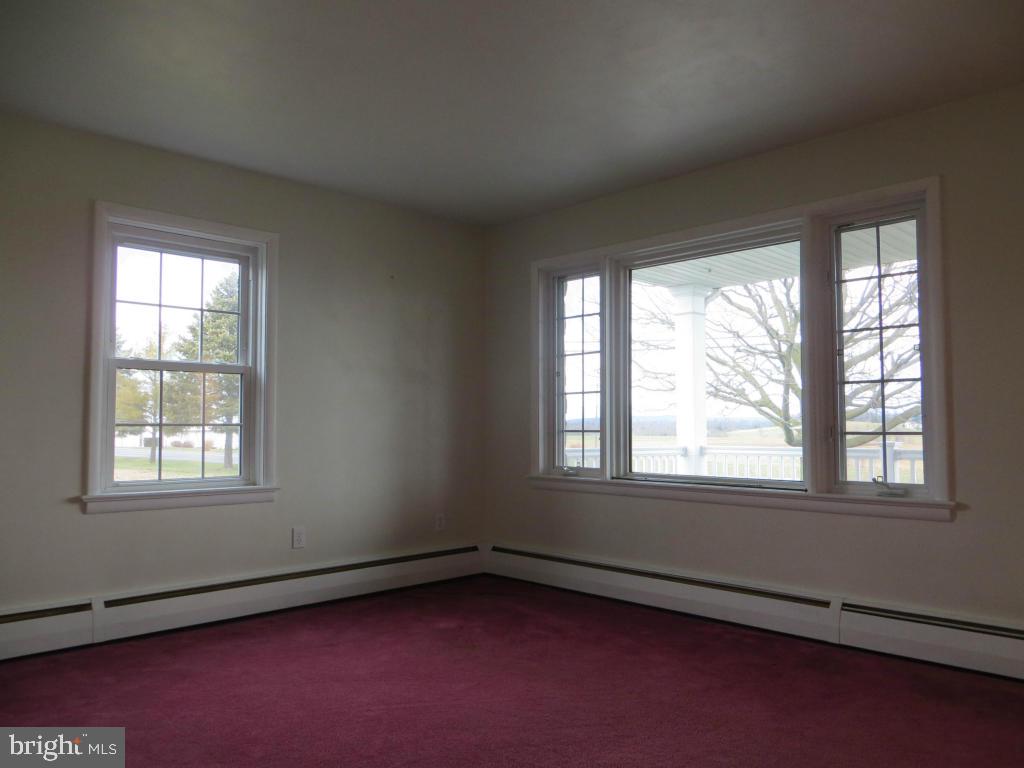 1406 North Colebrook Road Manheim, PA 17545 - Photo 10 of 37