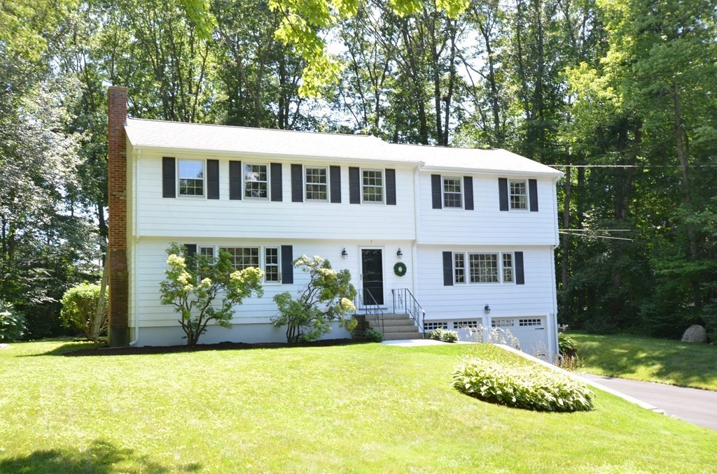 7 Brian Road Franklin, MA 02038 - Photo 1 of 28 Gallery Image 1