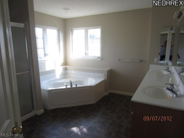 186 Sandstone Ridge Way Berea, OH 44017 - Photo 13 of 15 Gallery Image 13