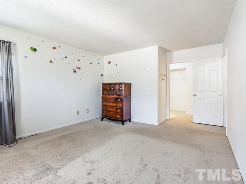 5405 Chilham Place Raleigh, NC 27612 - Photo 12 of 20 Gallery Image 12