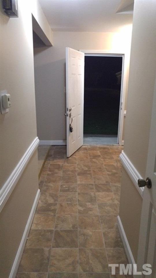 5405 Chilham Place Raleigh, NC 27612 - Photo 4 of 20 Gallery Image 4