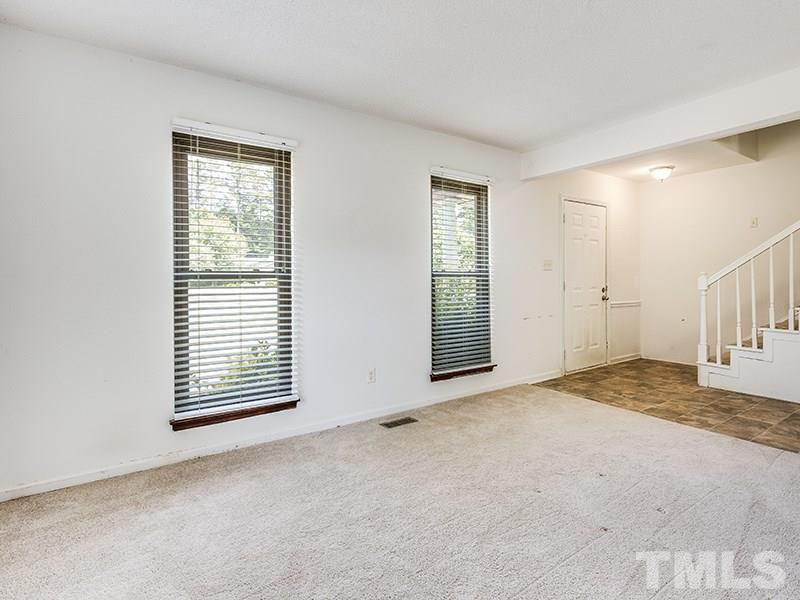5405 Chilham Place Raleigh, NC 27612 - Photo 5 of 20 Gallery Image 5