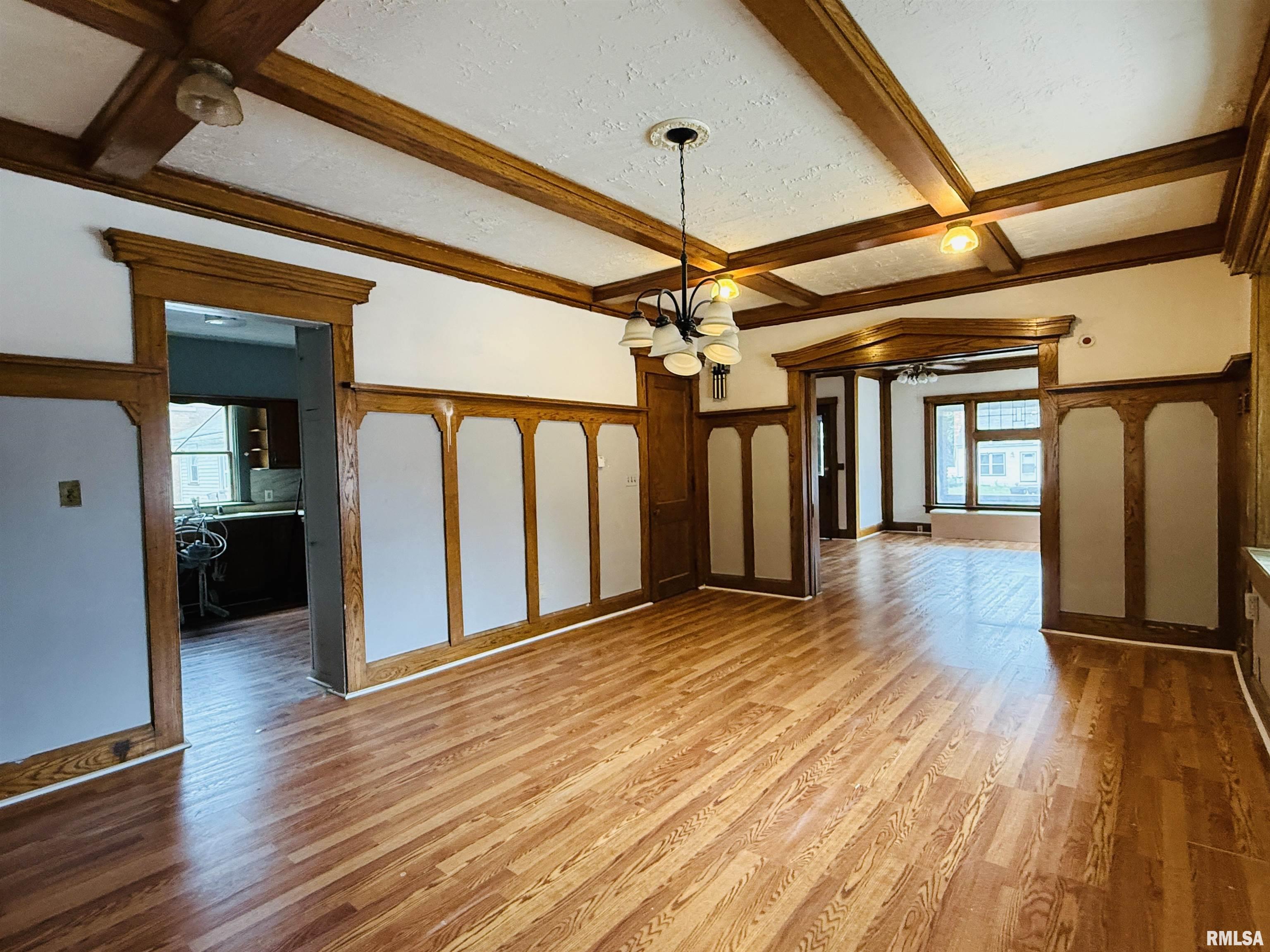 2141 North Prospect Road Peoria, IL 61603 - Photo 16 of 42
