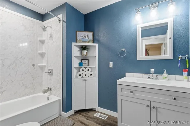 $480,000 | 3929 Highway 7, Montreal, MO 65591