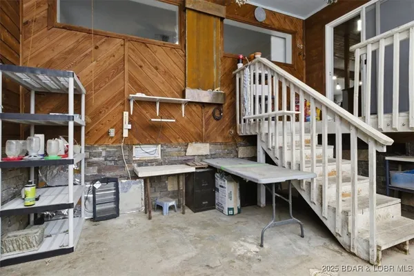 $460,000 | 3929 Highway 7, Montreal, MO 65591