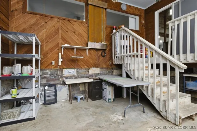 $480,000 | 3929 Highway 7, Montreal, MO 65591