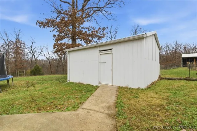 $480,000 | 3929 Highway 7, Montreal, MO 65591