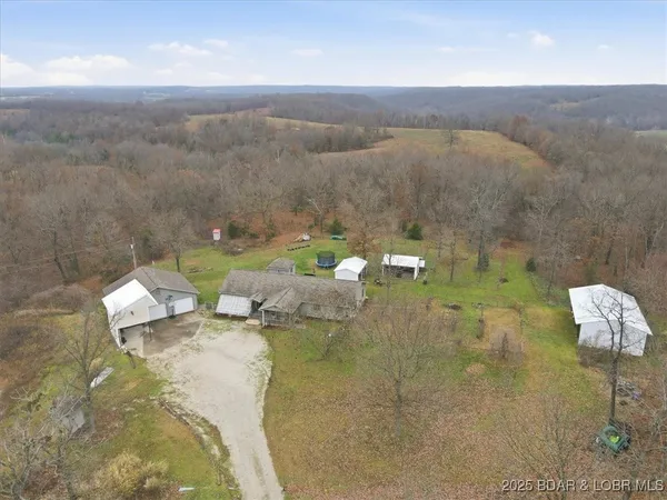 $460,000 | 3929 Highway 7, Montreal, MO 65591