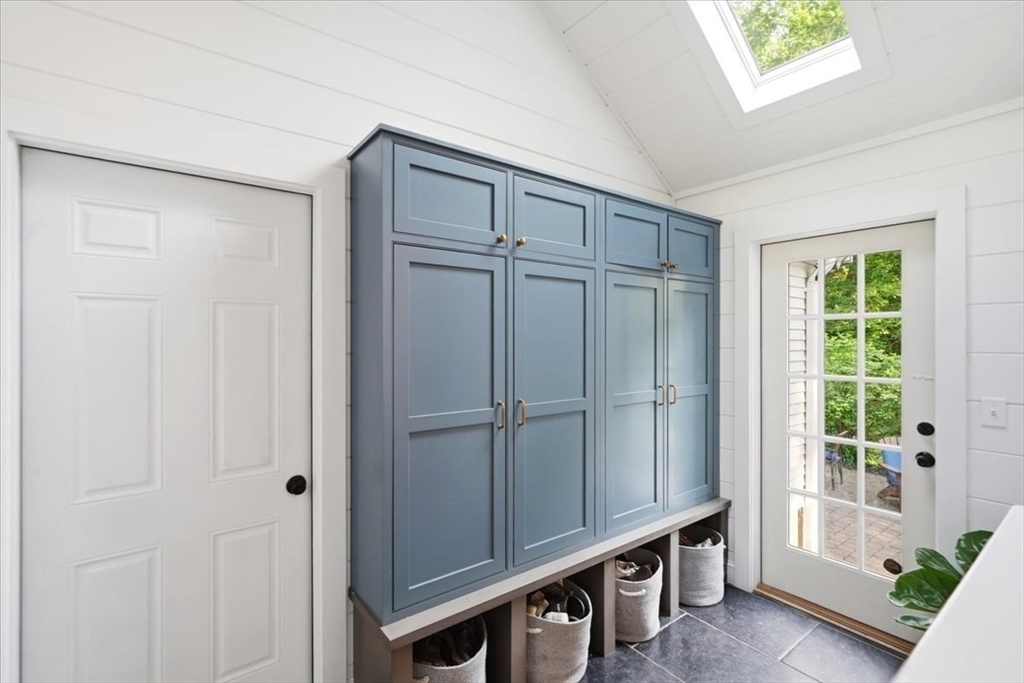 14 Puritan Road Hingham, MA 02043 - Photo 5 of 42