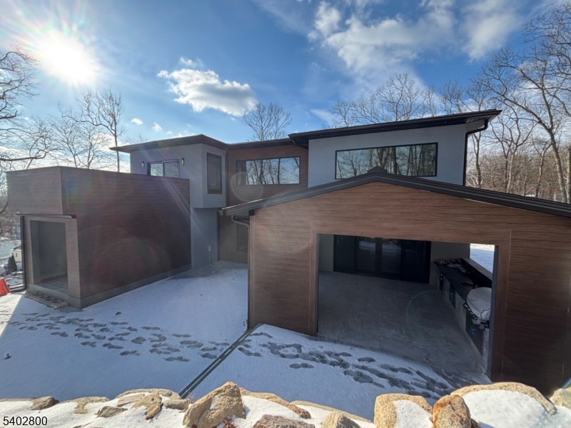 27 Sanders Road Rockaway, NJ 07866 - Photo 16 of 16 a front view of a house