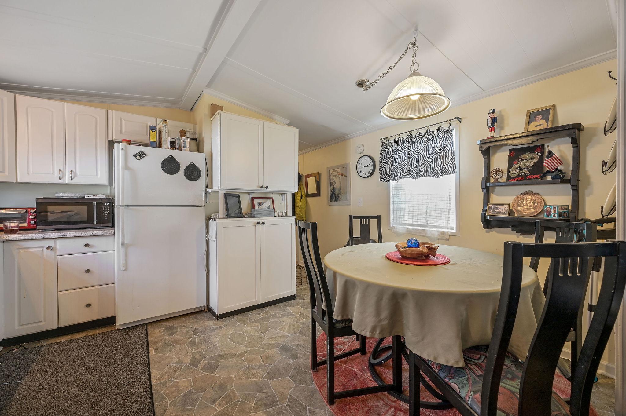437 Ranee Loop, Unit 66 Bear, DE 19701 - Photo 5 of 20 Inviting dining space.