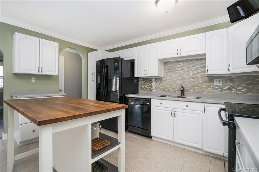 5226 Seacroft Road Charlotte, NC 28210 - Photo 14 of 38