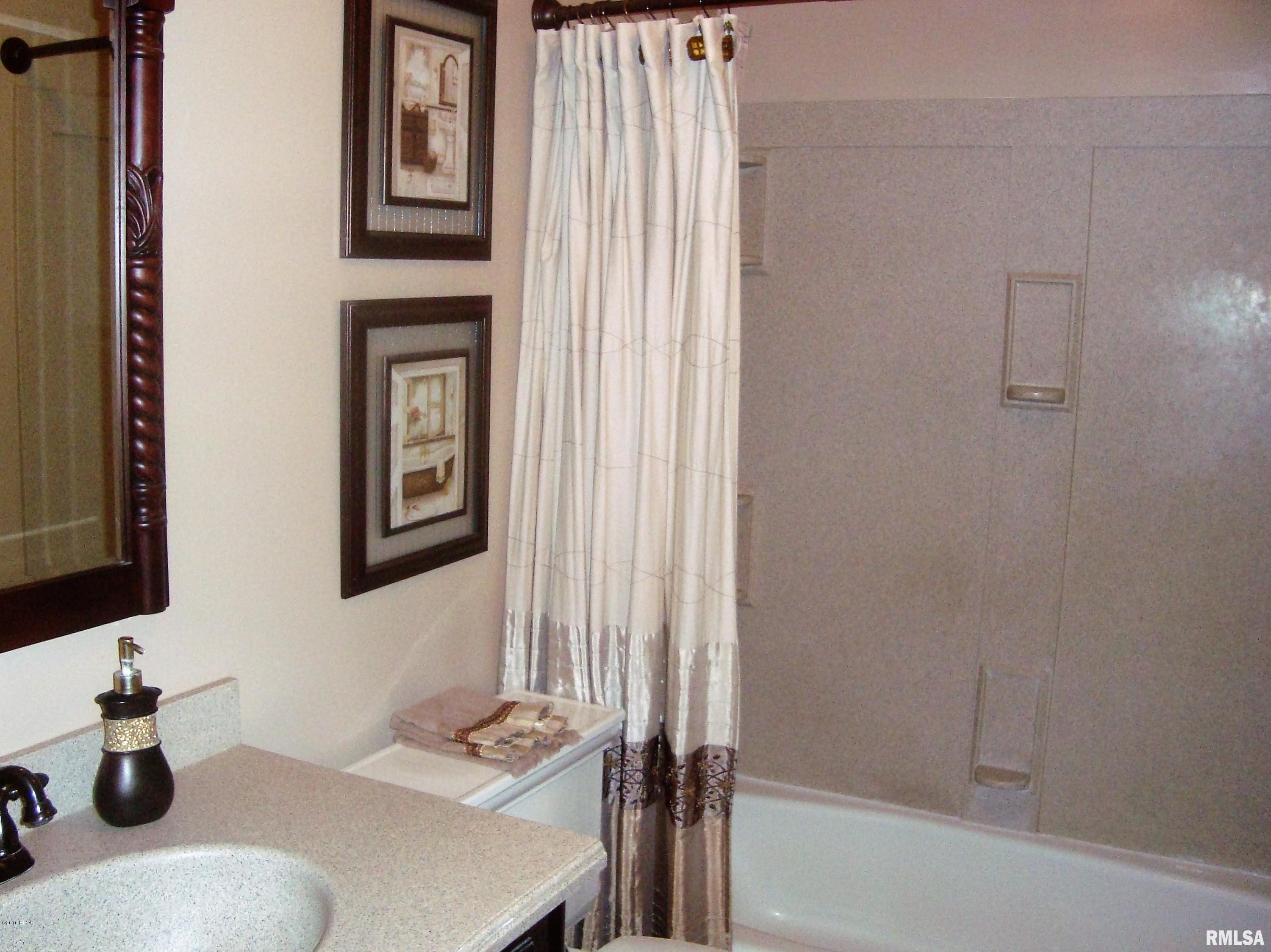 3723 South Hotze Road Salem, IL 62881 - Photo 23 of 42
