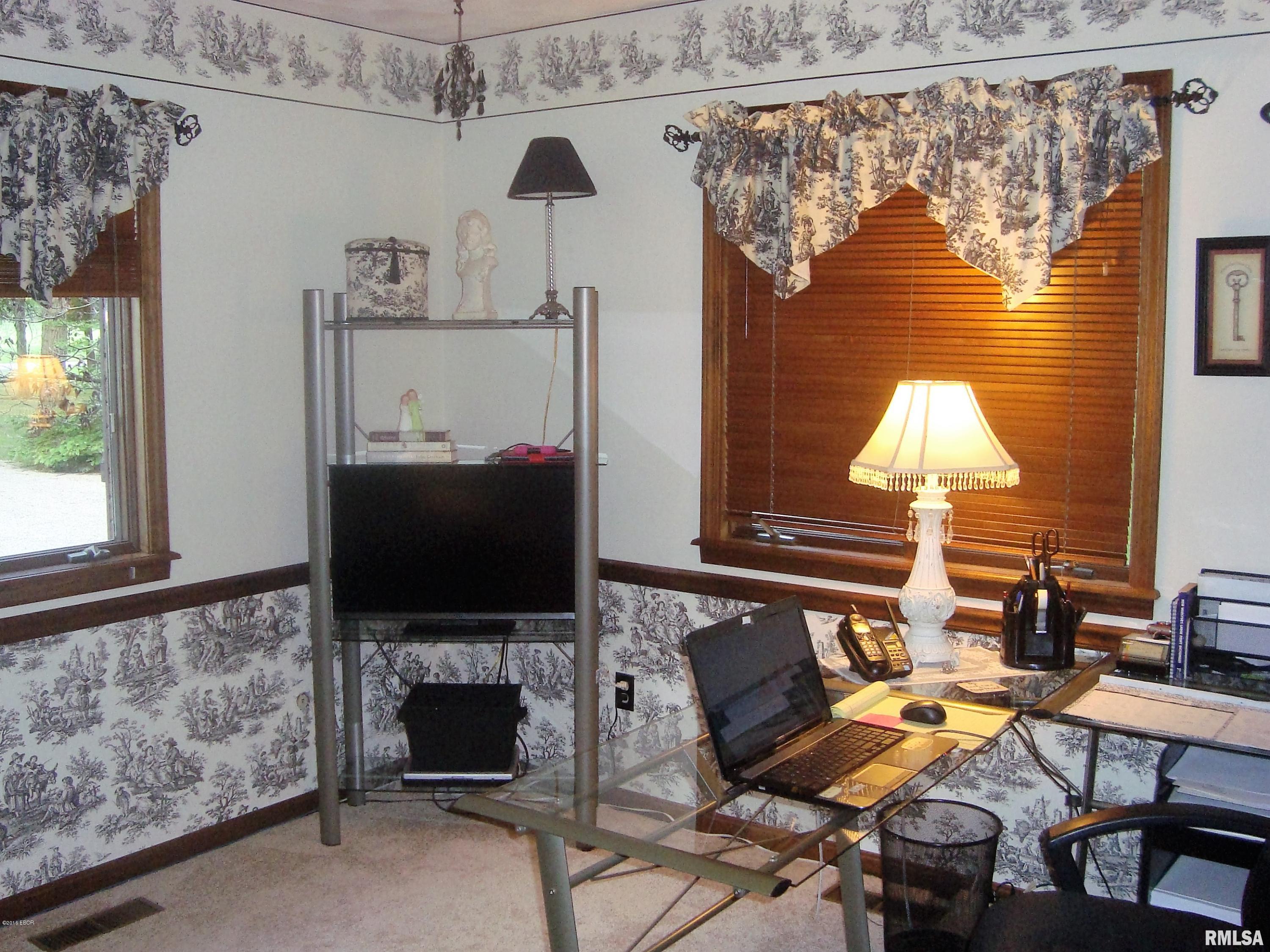 3723 South Hotze Road Salem, IL 62881 - Photo 6 of 42