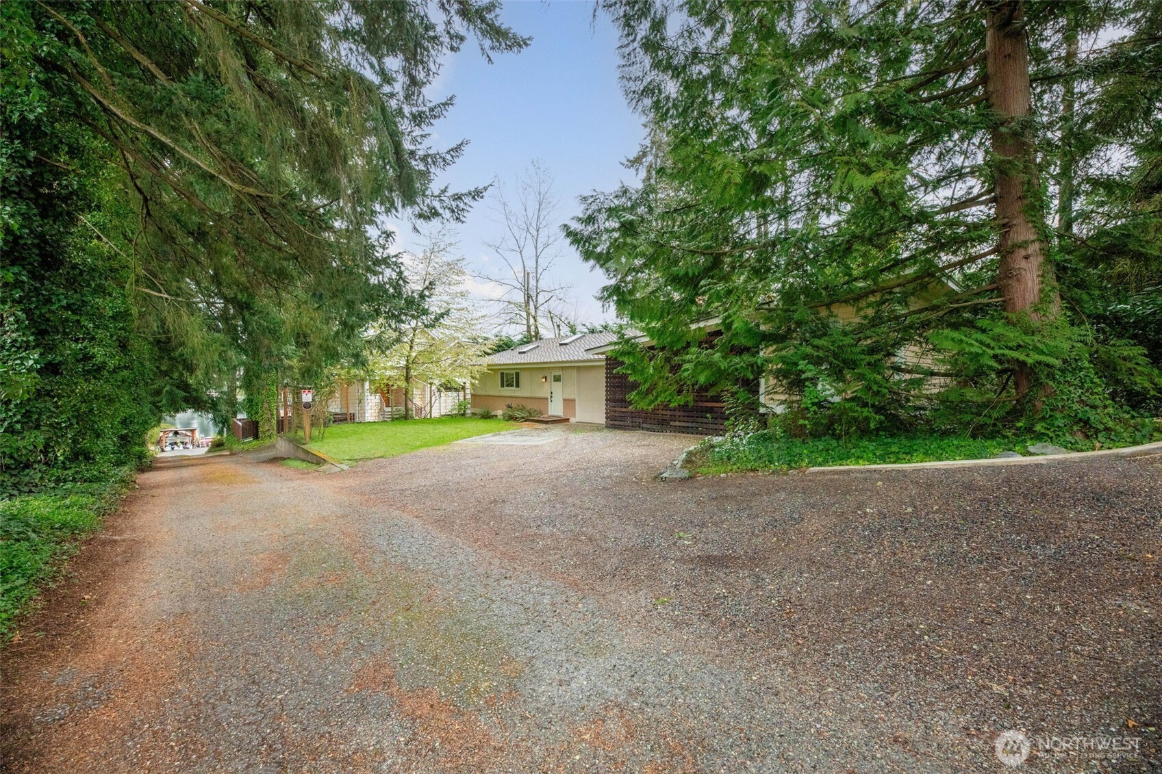 3821 Shelby Road Lynnwood, WA 98087 - Photo 4 of 40