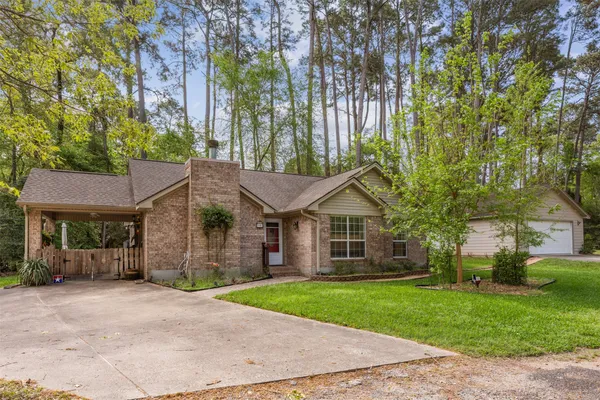 a view of an outdoor space and a yard