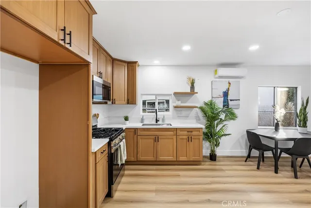 $825,000 | 9008 Baring Cross Street, Los Angeles, CA 90044