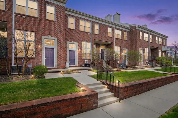 $2,100 | 1930 Lindsay Lane, Unit BLDG: 1930, Ann Arbor, MI 48104