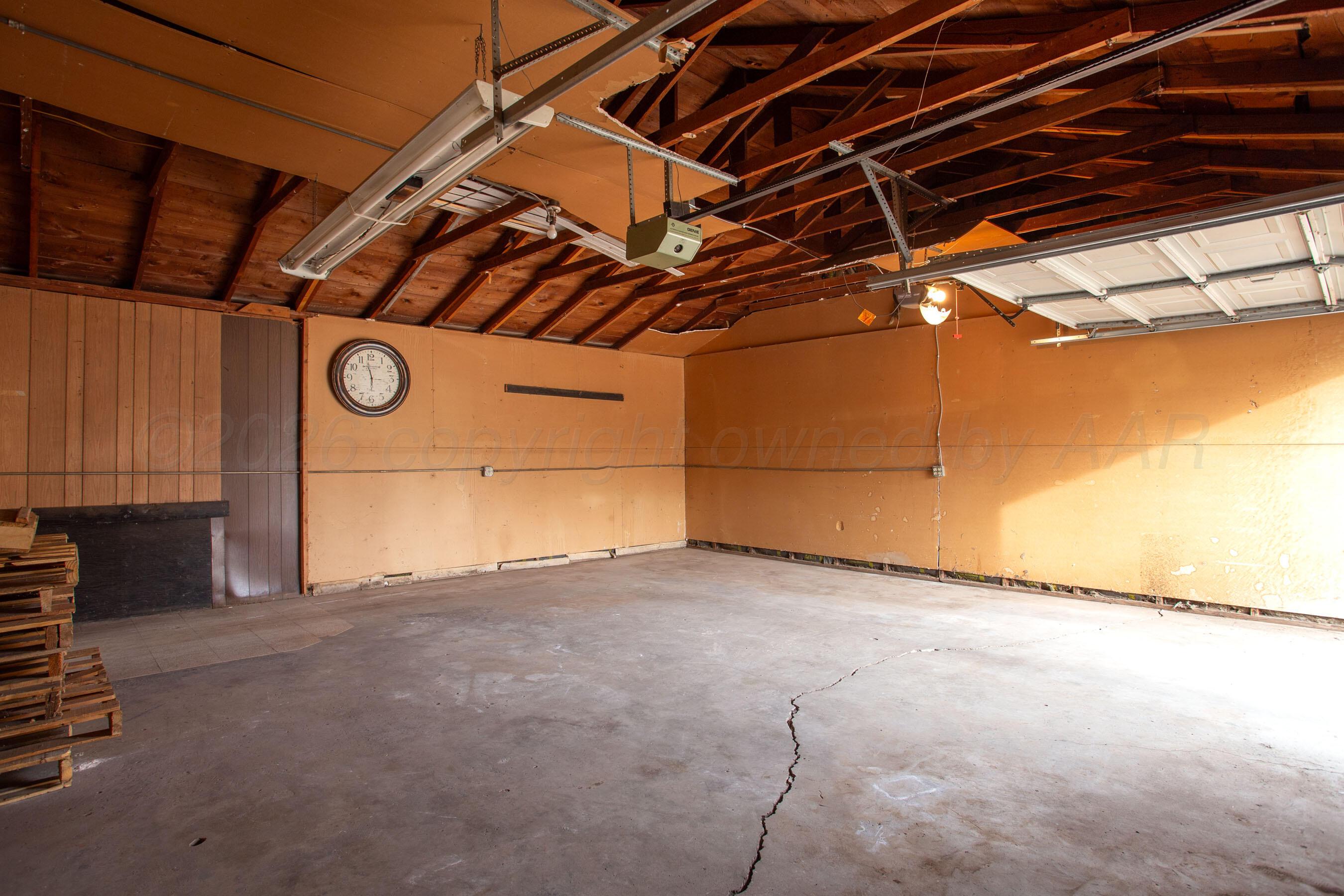 1616 South Travis Street Amarillo, TX 79102 - Photo 24 of 26 a view of an empty room