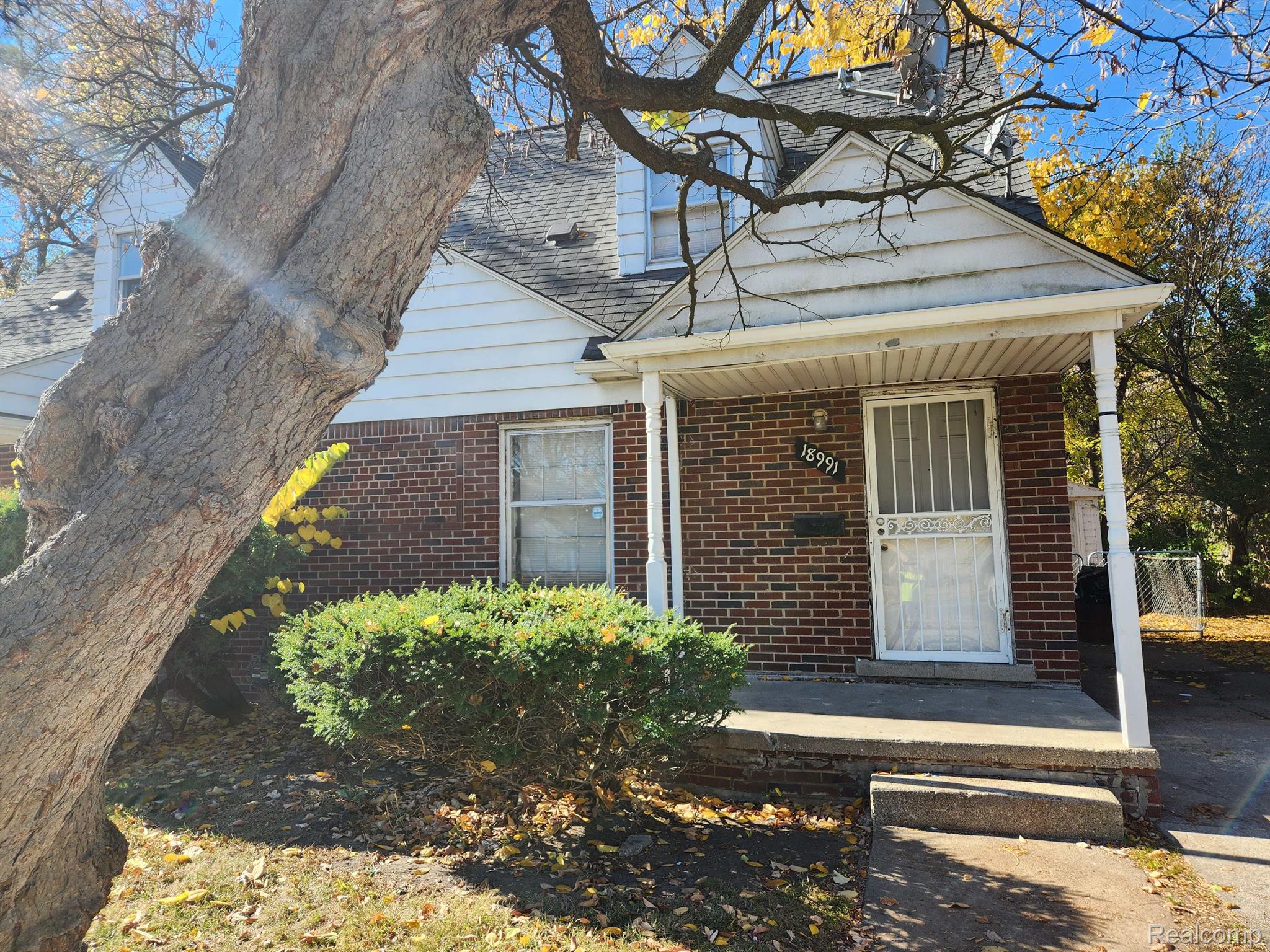 18989 Evergreen Road Detroit, MI 48219 - Photo 9 of 21 18991 Evergreen exterior