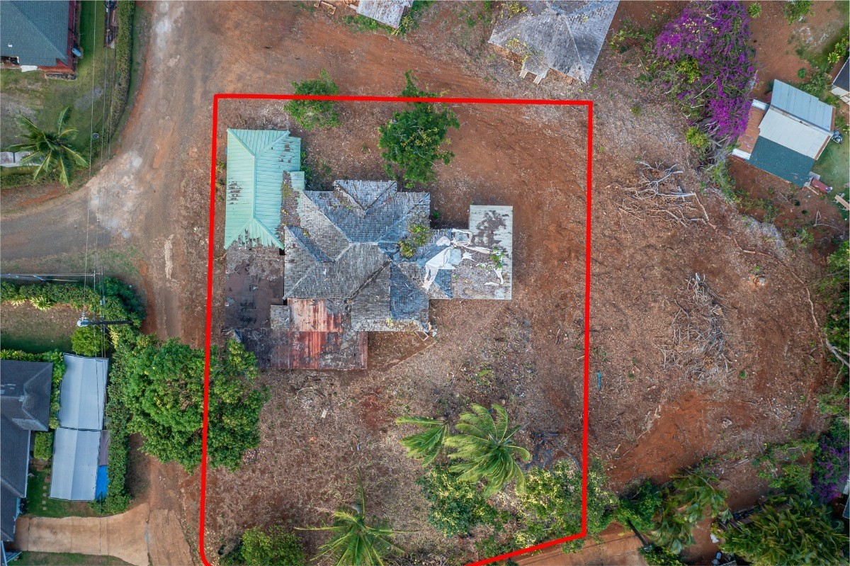 4964 La Road Kapaa, HI 96746 - Photo 1 of 18 an aerial view of a house with a yard and fountain