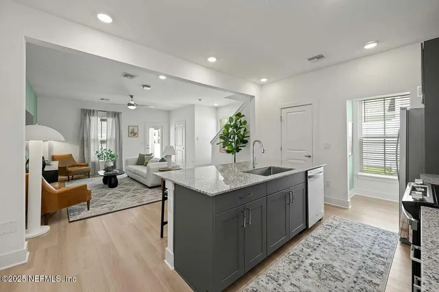 $2,301 | 3730 Dupont Avenue, Unit C1E, Jacksonville, FL 32217