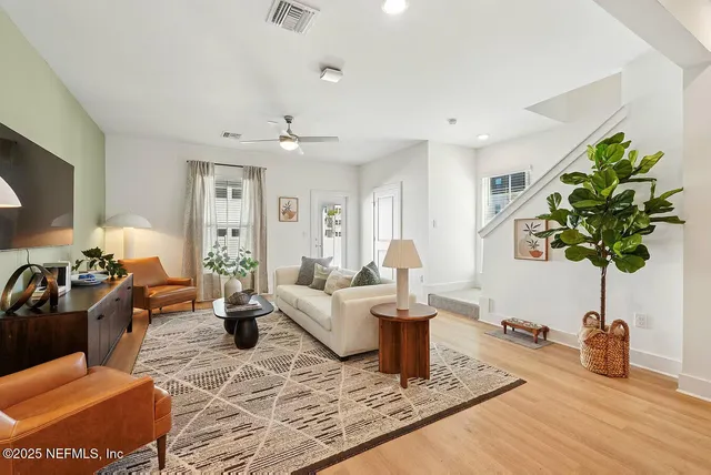 $2,301 | 3730 Dupont Avenue, Unit C1E, Jacksonville, FL 32217