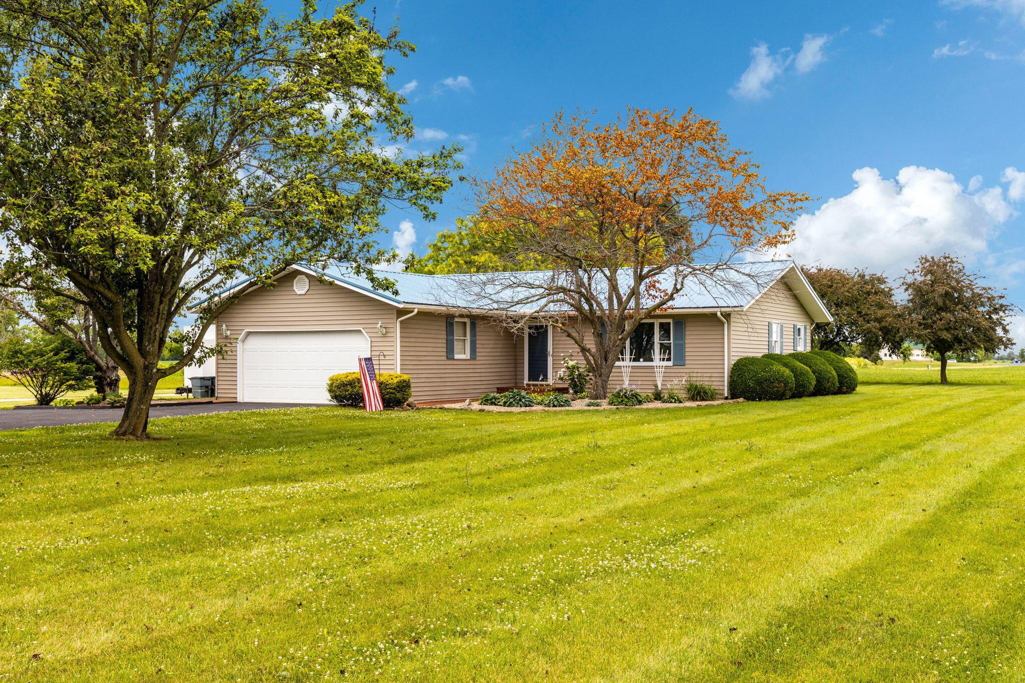 4160 Bell Station Road Circleville, OH 43113 - Photo 2 of 36