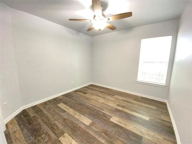 $1,795 | 924 East Annie Street, Fort Worth, TX 76104