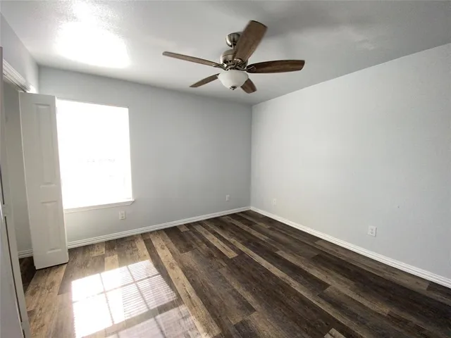 $1,795 | 924 East Annie Street, Fort Worth, TX 76104