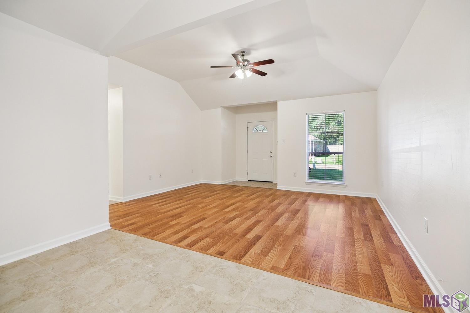 1340 Harwich Drive Baton Rouge, LA 70820 - Photo 2 of 11