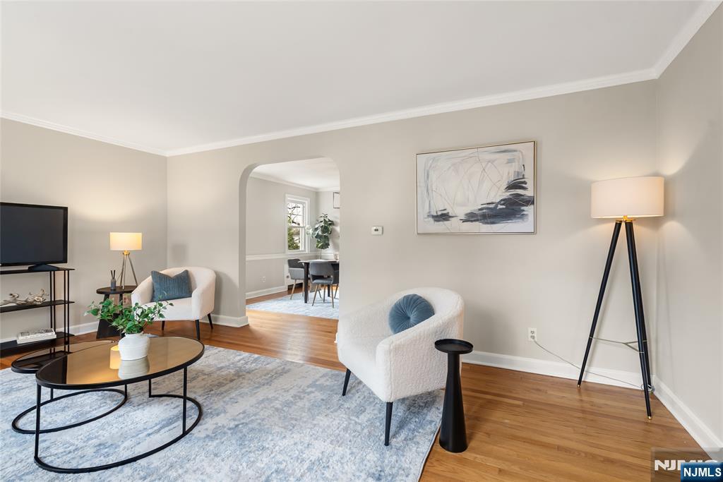 5 Northview Terrace Maplewood, NJ 07040 - Photo 4 of 47 a living room with furniture and a flat screen tv