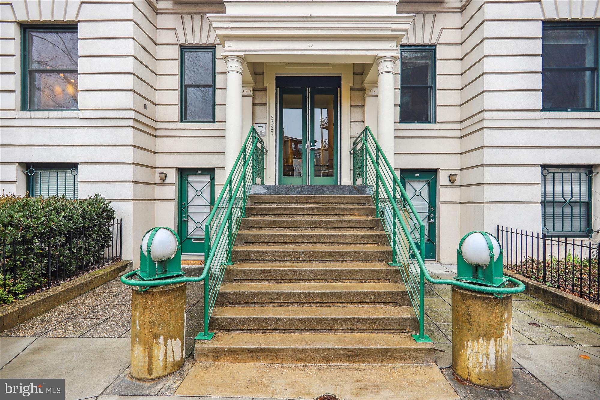 2627 Adams Mill Road Northwest, Unit 405 Washington, DC 20009 - Photo 2 of 28 Gallery Image 2