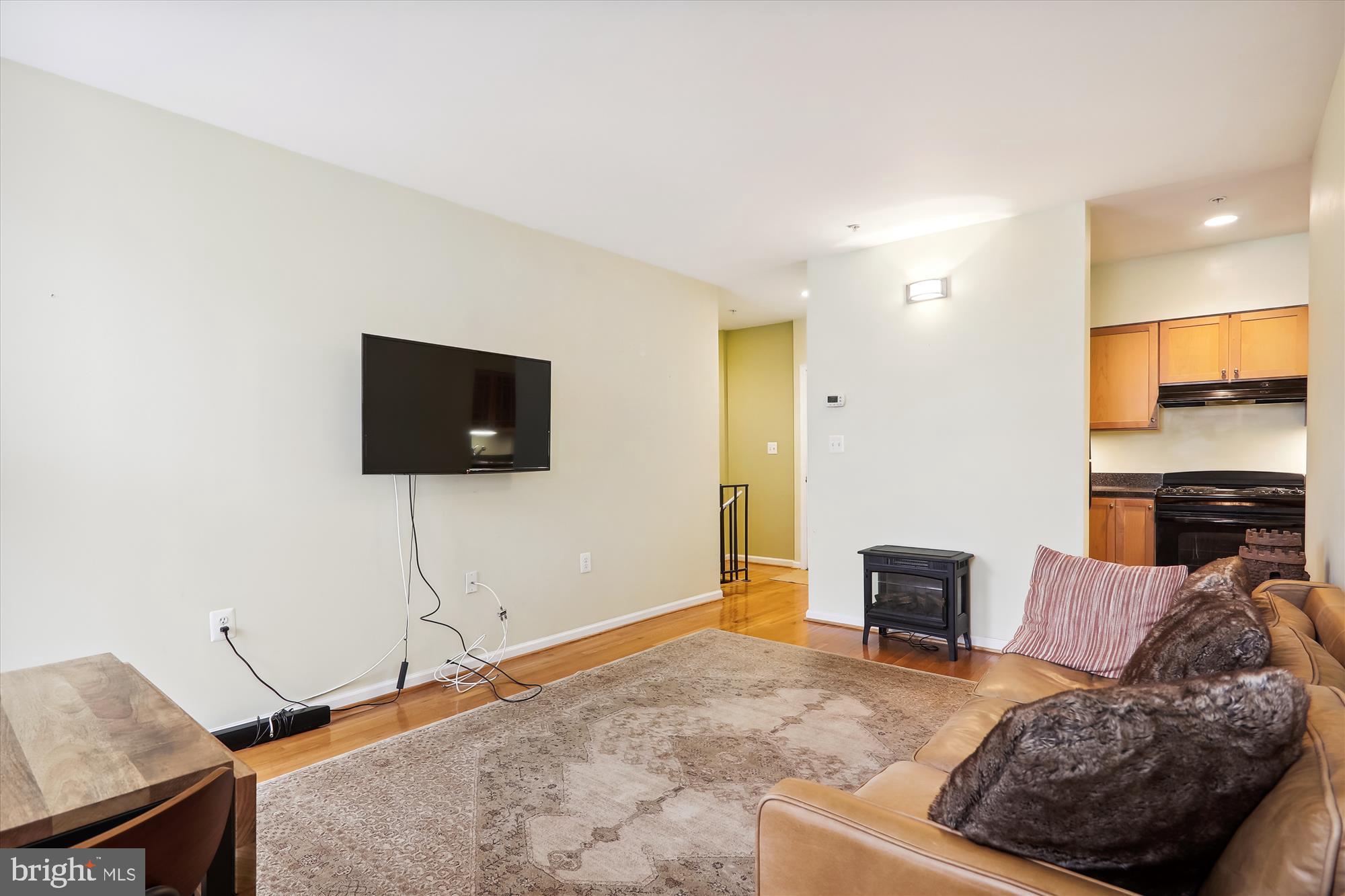 2627 Adams Mill Road Northwest, Unit 405 Washington, DC 20009 - Photo 5 of 28 Gallery Image 5