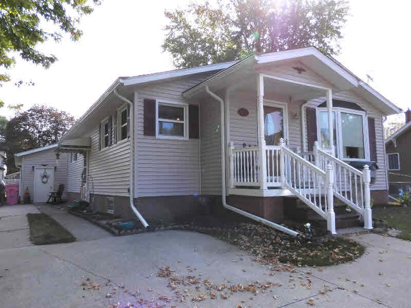 1107 McCormick Street Bay City, MI 48708 - Photo 1 of 14 Gallery Image 1