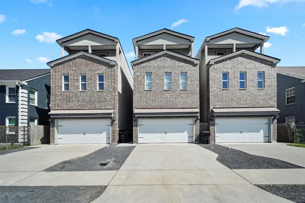 $2,900 | 2809 Wichita Street, Houston, TX 77004
