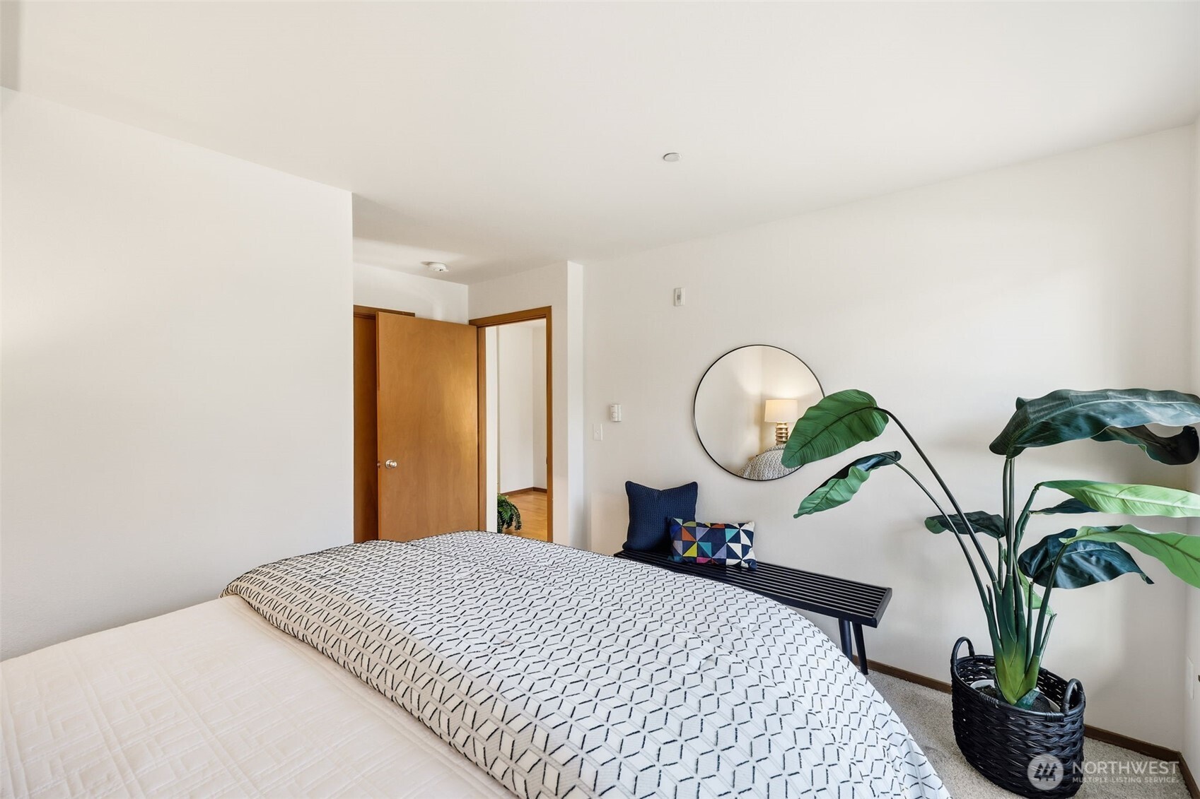 412 11th Avenue, Unit 206 Seattle, WA 98122 - Photo 19 of 28